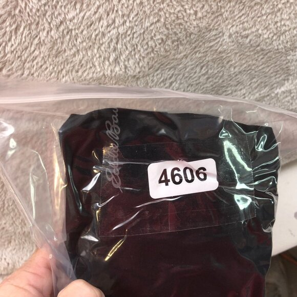 Eddie Bauer Mens T-Shirt Large Short Sleeve V-Neck Casual Tee Neutral Black - Picture 7 of 7